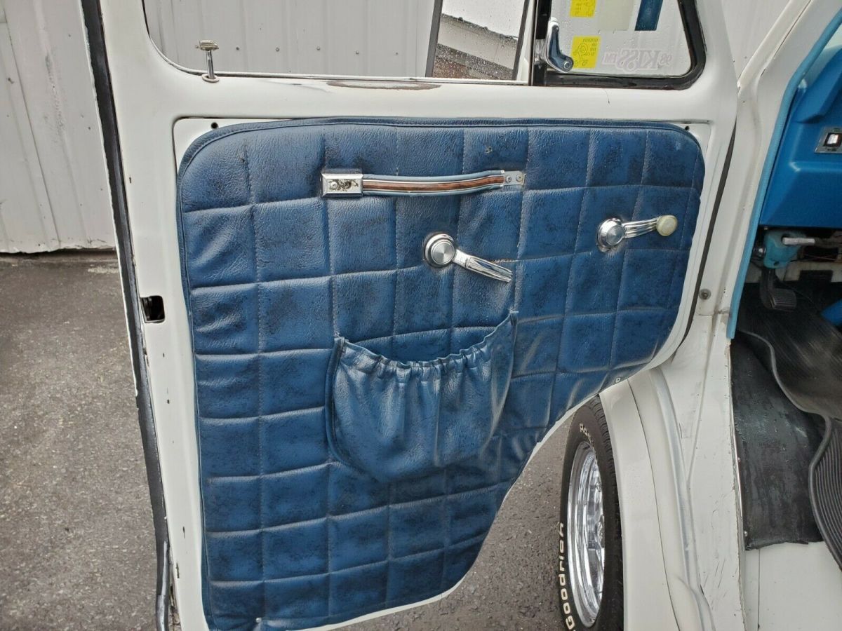 1971 Chevrolet G20 Van ORIGINAL SHORTY VAN G10 84,000 ACTUAL MILES 1 OWNE - photo 12