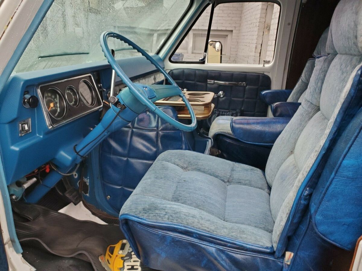 1971 Chevrolet G20 Van ORIGINAL SHORTY VAN G10 84,000 ACTUAL MILES 1 OWNE - photo 13
