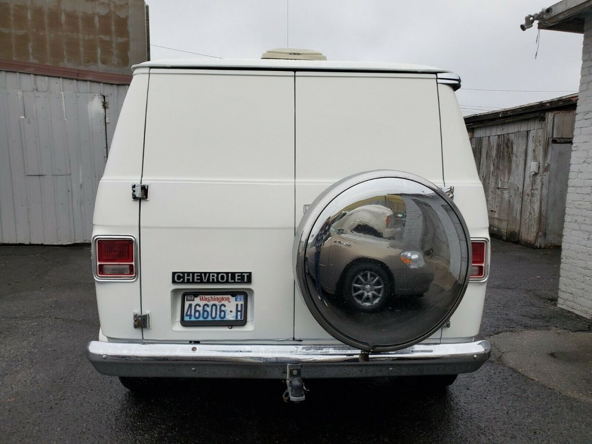 1971 Chevrolet G20 Van ORIGINAL SHORTY VAN G10 84,000 ACTUAL MILES 1 OWNE - photo 7