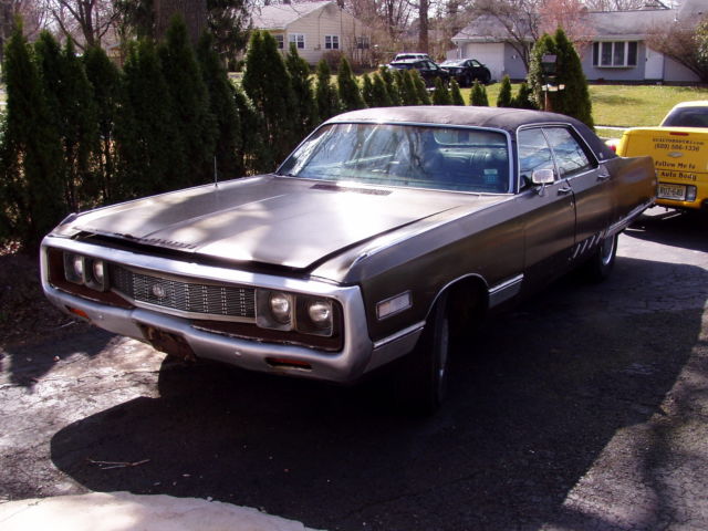 1971 Chrysler New Yorker 440 727 4 Barrel Motor 1971 Chrysler New Yorker 4 Door