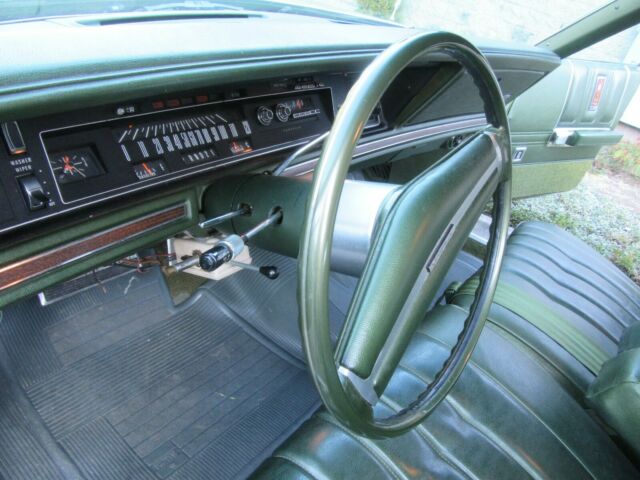1971 Chrysler Town & Country Wagon 9 Passenger One Owner/Family - photo 10