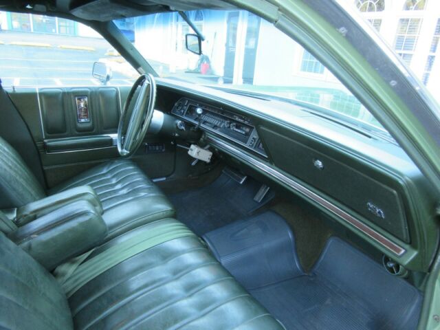 1971 Chrysler Town & Country Wagon 9 Passenger One Owner/Family - photo 12
