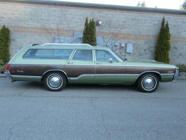 1971 Chrysler Town & Country Wagon 9 Passenger One Owner/Family - photo 4