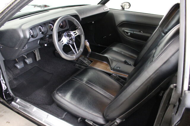 1971 Plymouth Barracuda 440 4 speed dana disc Dakota VHX - photo 8