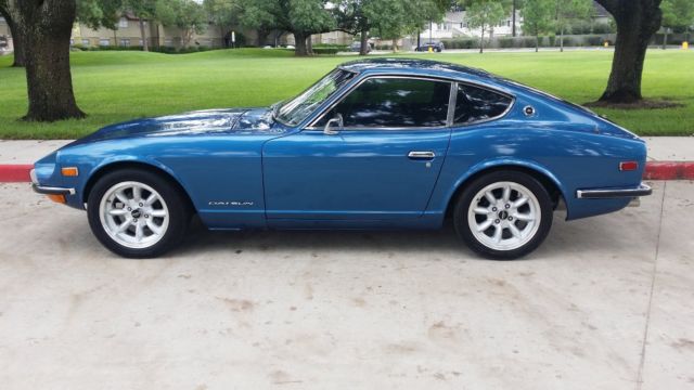 1971 Datsun 240z - Show Stopper 1971 Datsun Z-Series Coupe