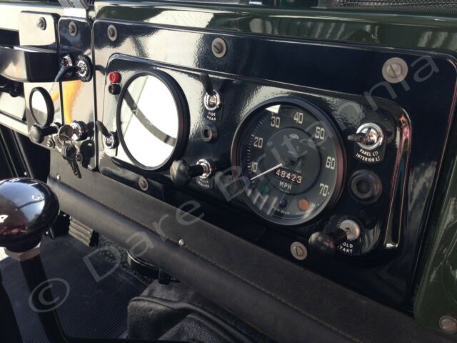 1971 Land Rover Deluxe Safari Station Wagon Short Wheelbase - photo 10