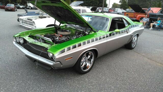 1971 Dodge Challenger custom - photo 3