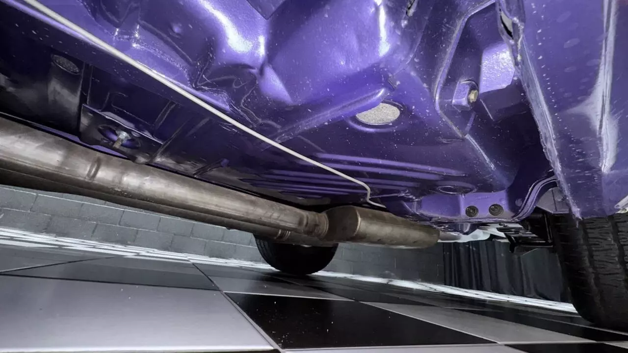1971 Dodge Challenger R/T 440 6 PACK REAL V CODE RESTORED! - photo 10
