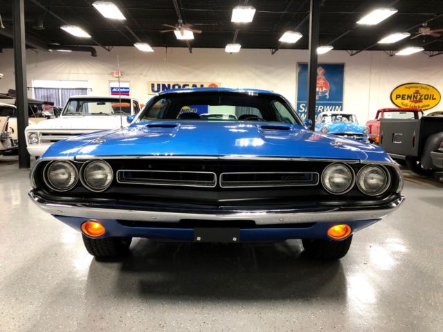 1971 Dodge Challenger - photo 2