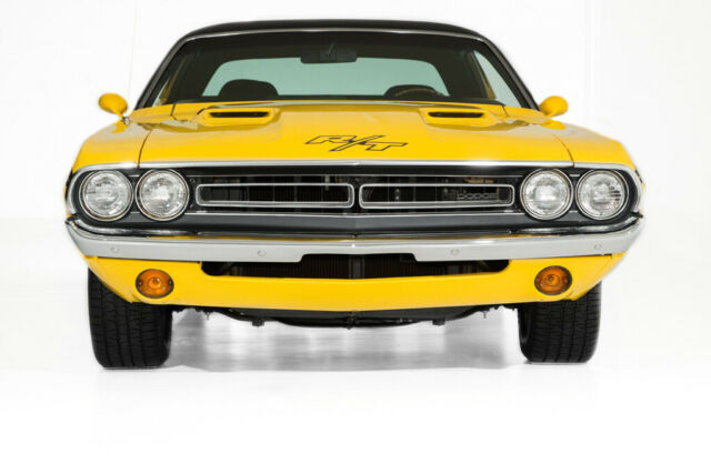 1971 Dodge Challenger RT Yellow Rotisserie Car - photo 4