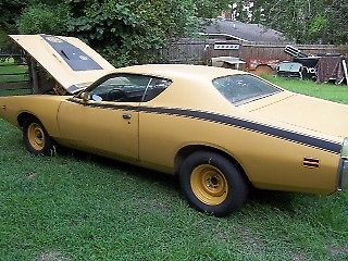 1971 Dodge Charger Superbee 4 speed ramcharger butterscotch 1971 Dodge Charger