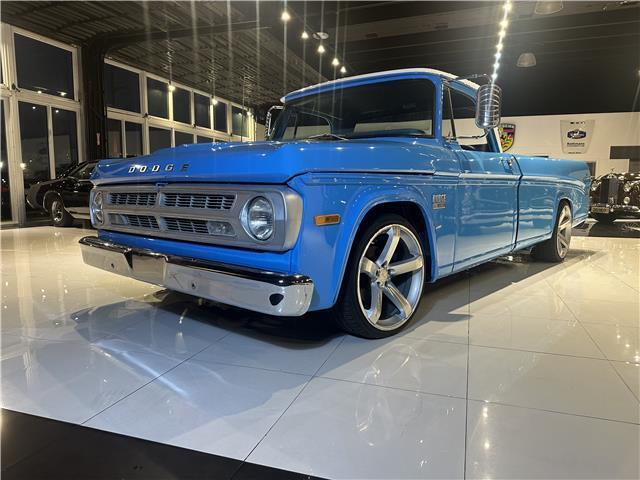 1971 Dodge D100 Aventurer Restomod - photo 2