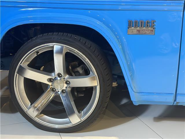 1971 Dodge D100 Aventurer Restomod - photo 7