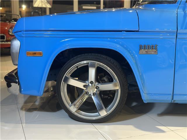1971 Dodge D100 Aventurer Restomod - photo 8