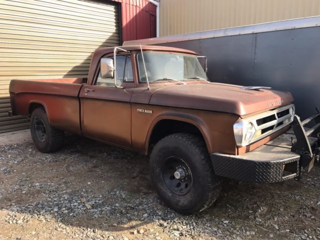 1971 Dodge Power Wagon - photo 2