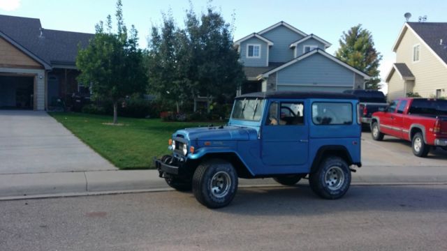 1971 FJ40 Toyota Land Cruiser , Midnight blue with a black top. 1971 Toyota Land Cruiser FJ 40