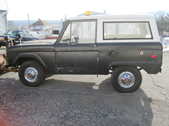 1971 Ford Bronco 4X4 - photo 2