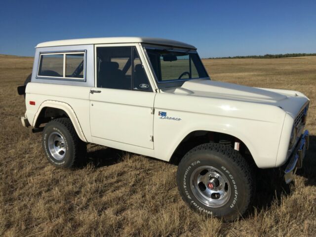 1971 Ford Bronco Fuel Injected Ford 5.0 Rotisserie Restored 1971 Ford Bronco Bronco