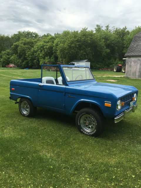 1971 Ford Bronco Convertible - photo 2