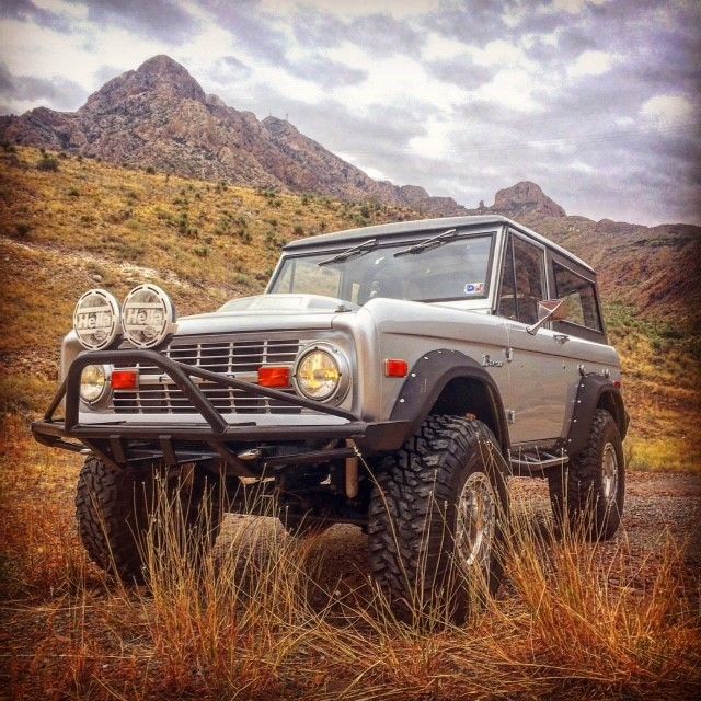 1971 Ford Bronco U15 4x4, lifted, stock 302 1971 Ford Bronco