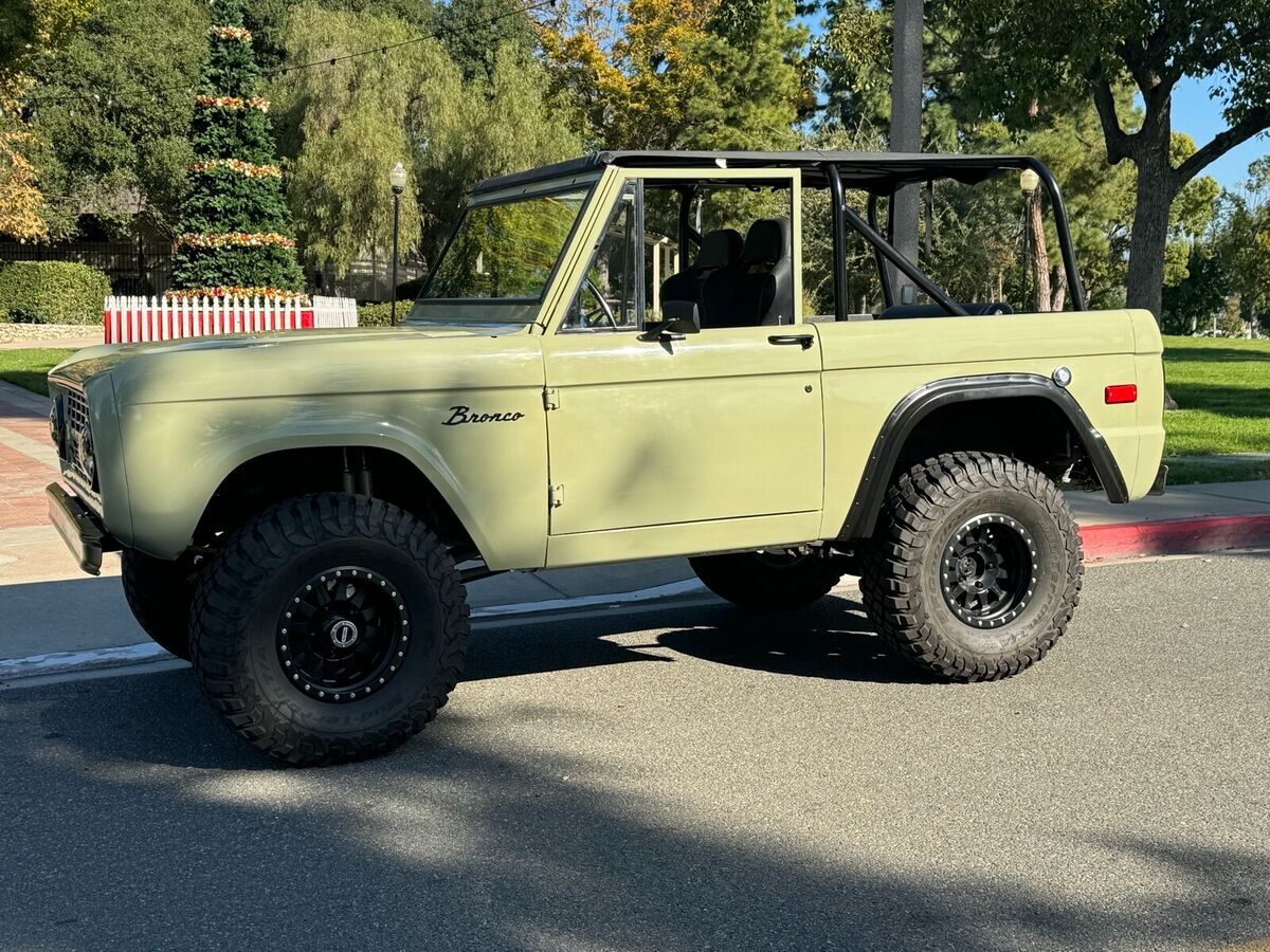 1971 Ford Bronco black - photo 11