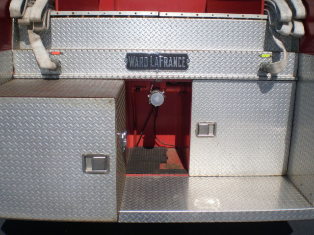 1971 Ford C750 Ward LaFrance Fire Truck - photo 13