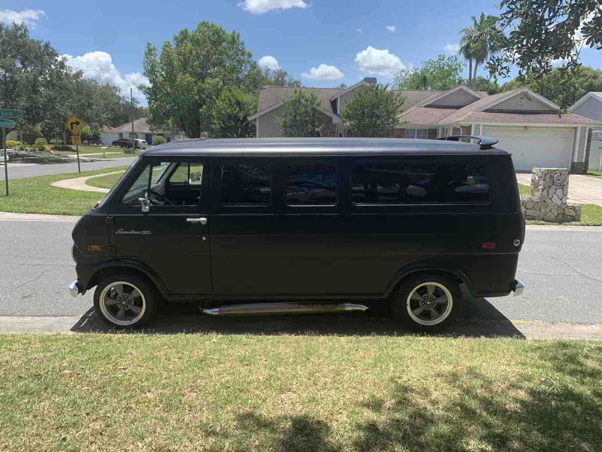 1971 Ford Econoline supervan 100 - photo 3