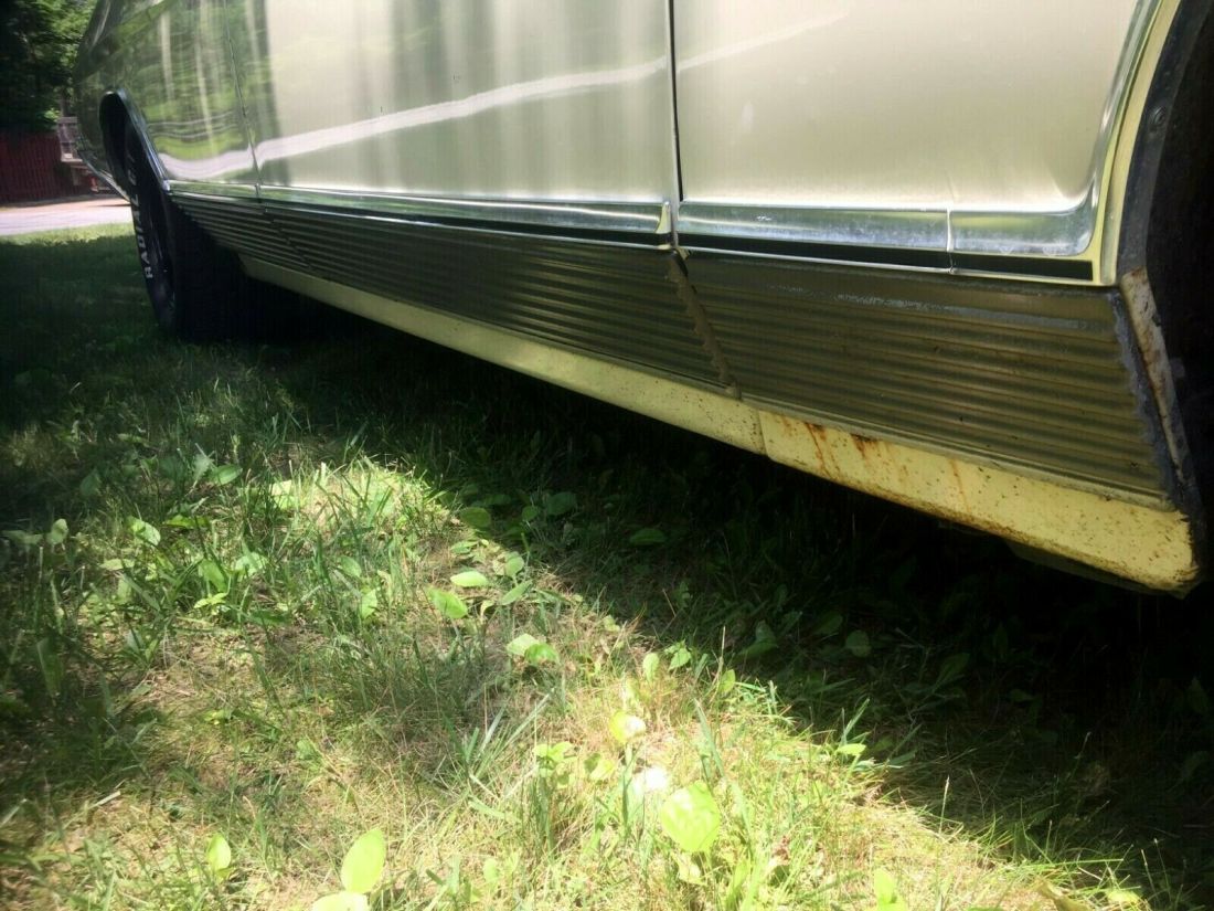 1971 Ford LTD ORIGINAL PERFORMANCE SEDAN SURVIVOR CLASSIC CAR - photo 2