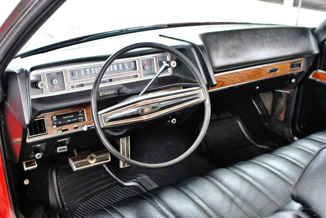 1971 Ford LTD Spectacular automatic, Original Survivor - photo 9