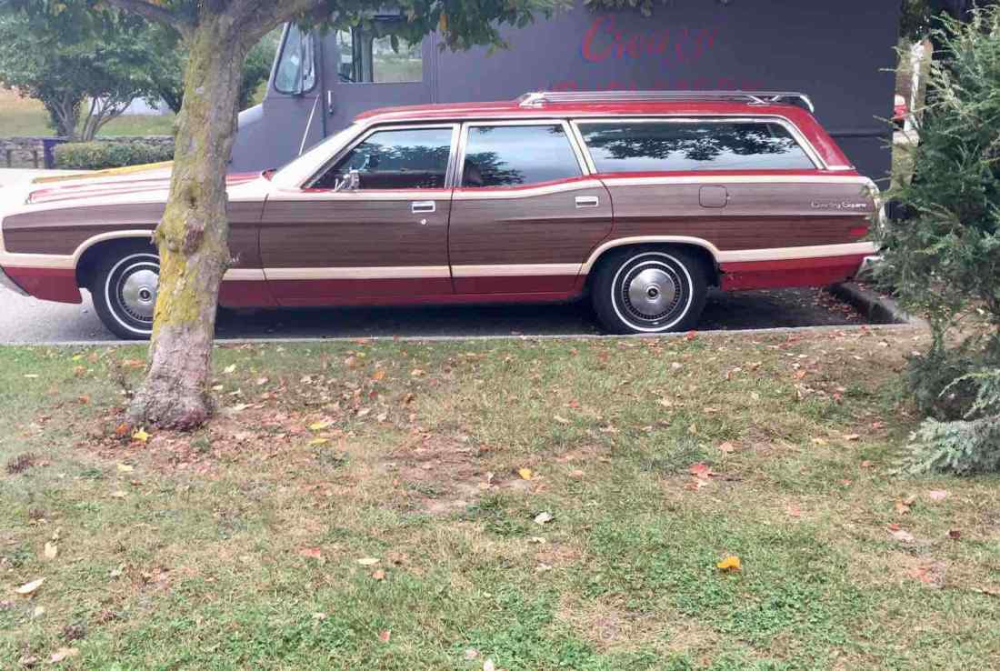 1971 Ford LTD country squire - photo 2