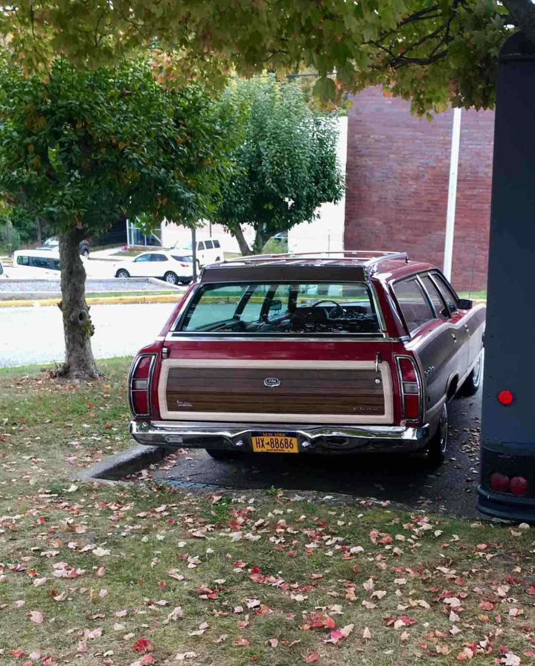 1971 Ford LTD country squire - photo 8