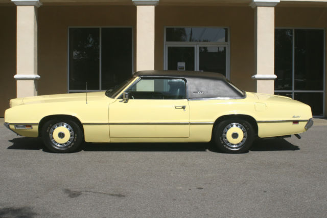 1971 Ford Thunderbird 2 Door Coupe with Black Vinyl Top - photo 2