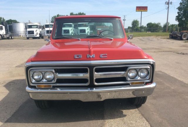 1971 GMC 2500 3/4 Ton Wide Side Pickup - photo 2
