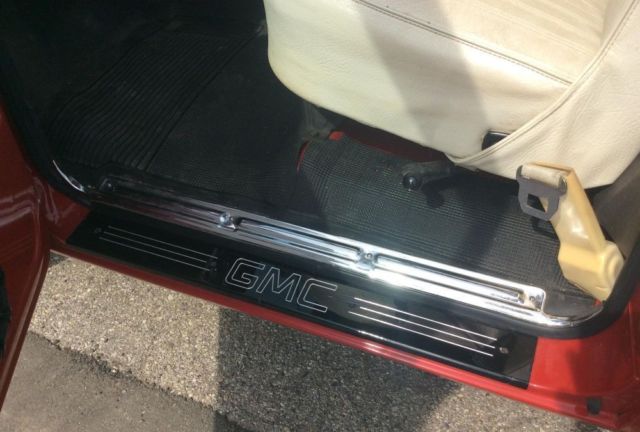 1971 GMC 2500 3/4 Ton Wide Side Pickup - photo 3