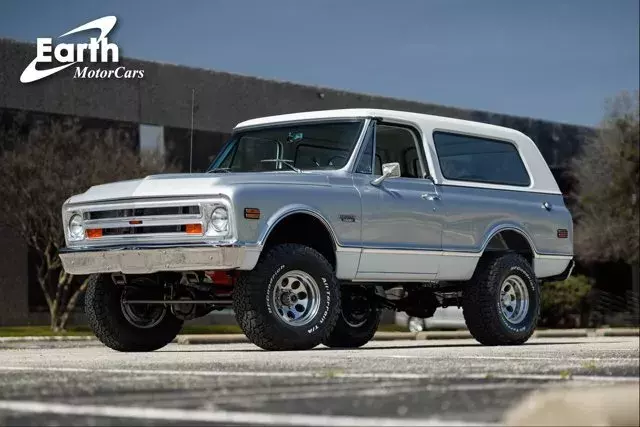 1971 GMC Jimmy 4x4 Full Rotisserie Frame Off Restoration 1112 Miles Galaxy Silve 1971 GMC Jimmy 4x4 Full Rotisserie Frame Off Restoration