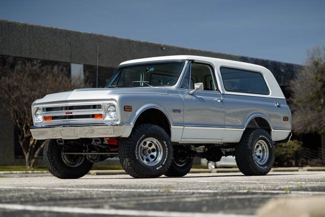 1971 GMC Jimmy 4x4 Full Rotisserie Frame Off Restoration - photo 2