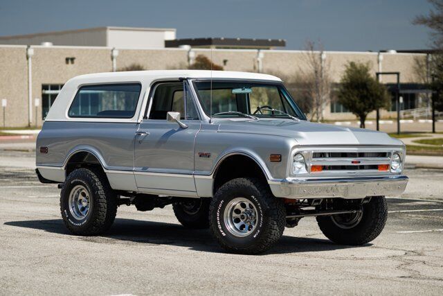 1971 GMC Jimmy 4x4 Full Rotisserie Frame Off Restoration - photo 6