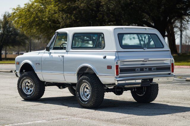 1971 GMC Jimmy 4x4 Full Rotisserie Frame Off Restoration - photo 8