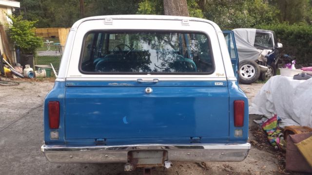 1971 GMC Suburban - photo 3