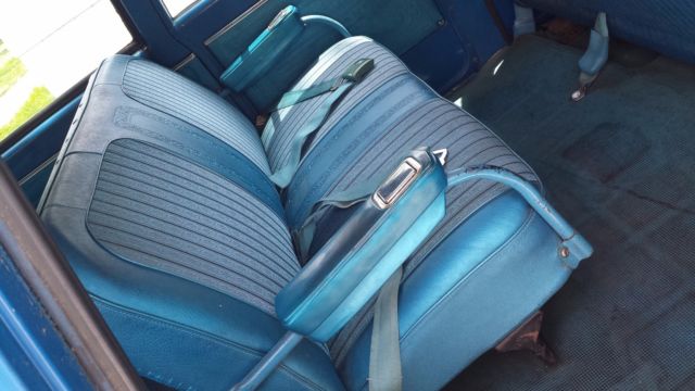 1971 GMC Suburban - photo 8