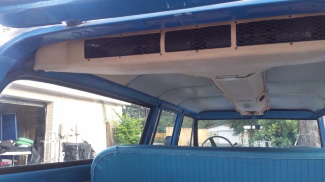 1971 GMC Suburban - photo 9