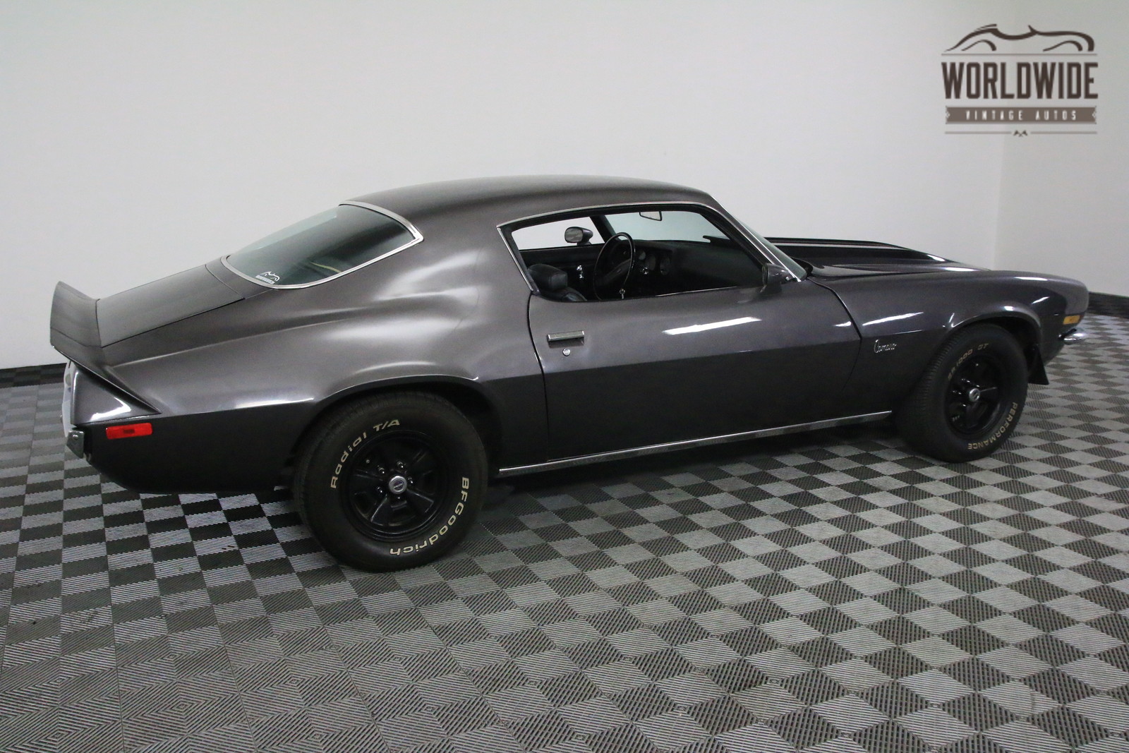 1971 Chevrolet Camaro V8 AUTO SPLIT BUMPER - photo 10