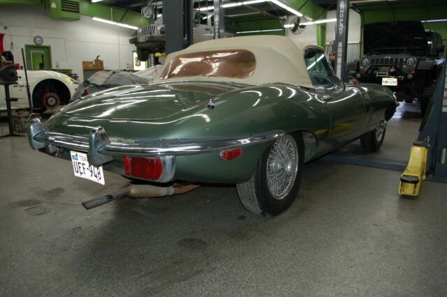 1971 Jaguar XK Roadster - photo 7