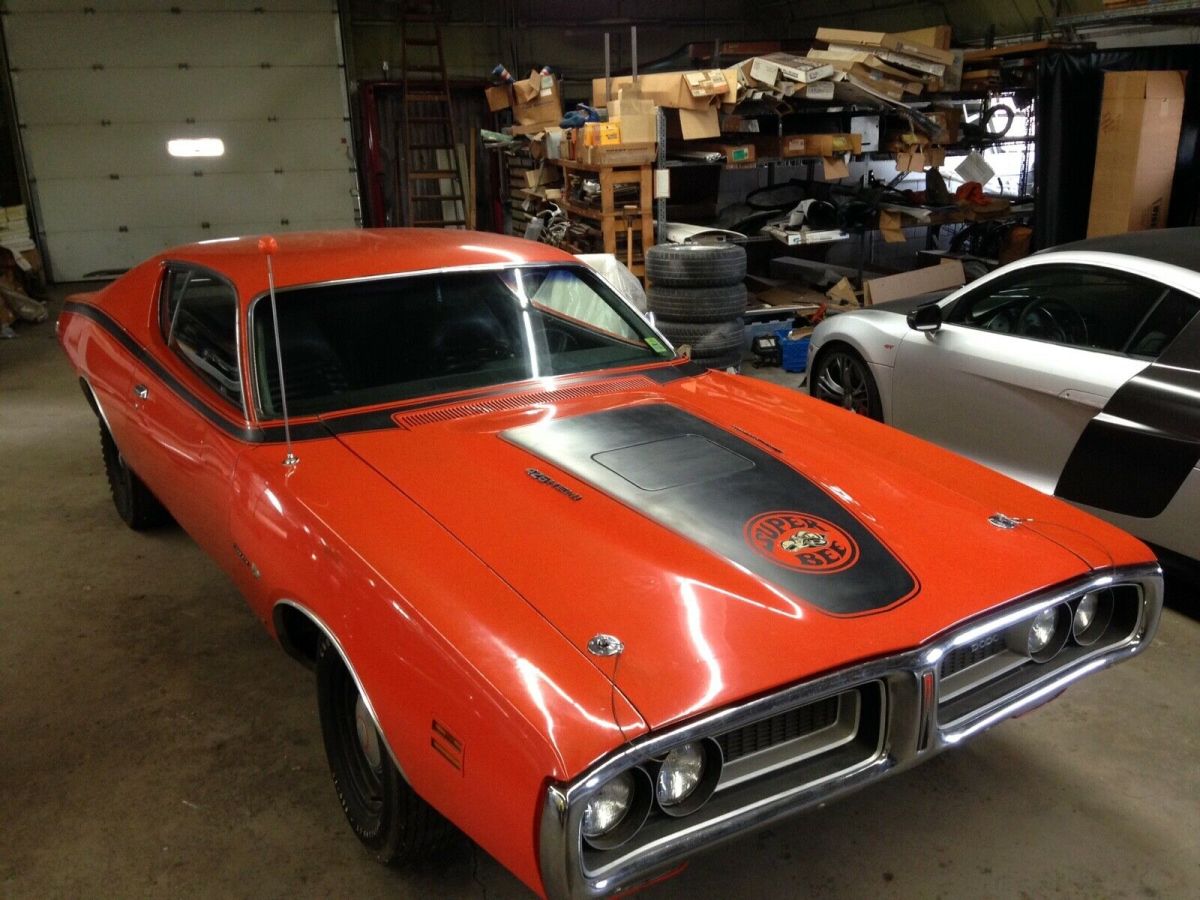 1971 Hemi Dodge Charger Super Bee--one of only 22!! Rarest production! 1971 Dodge Charger
