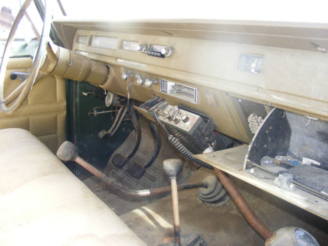 1971 International Harvester 1210 4 x 4 V8 - photo 8