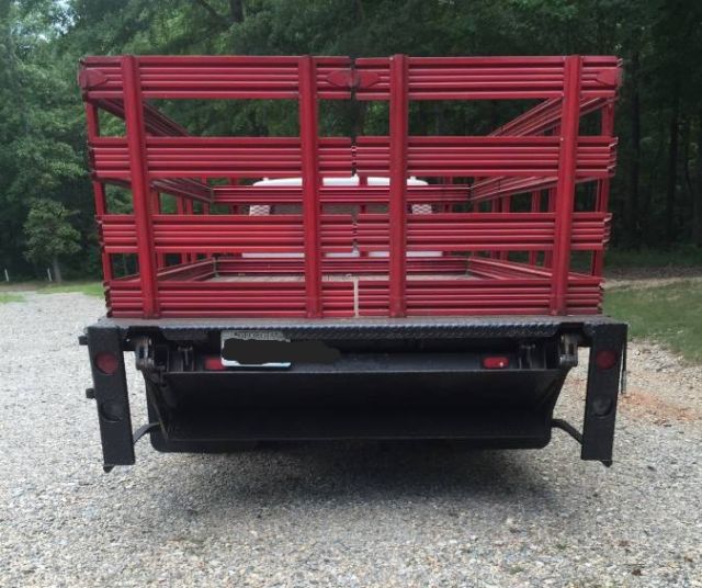 1971 International Harvester 1310 Flat Bed, Slat Sides, 6 Wheel Dually - photo 9