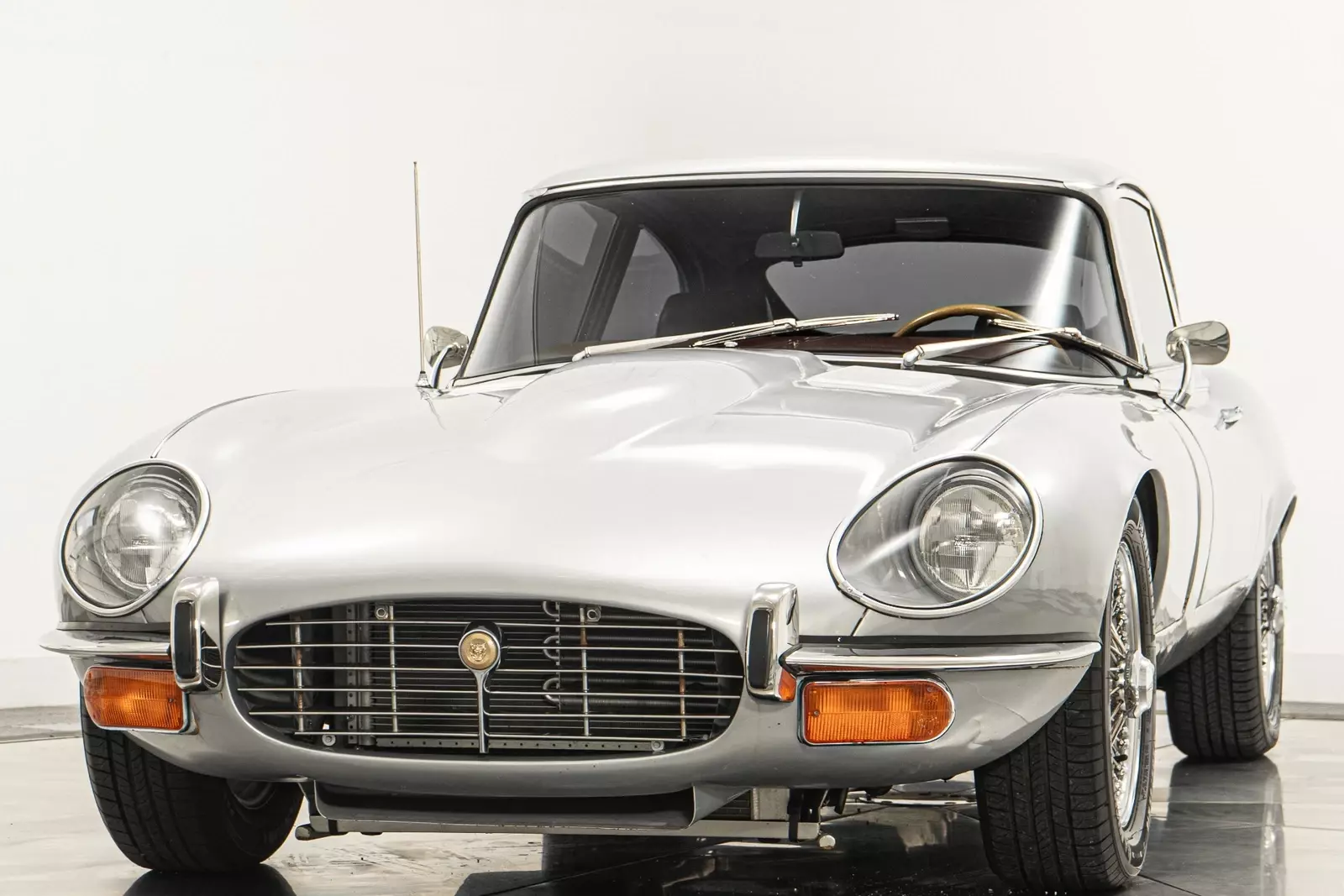 1971 Jaguar E-Type Restomod - photo 4