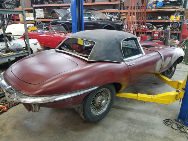 1971 Jaguar E-Type Roadster - photo 2