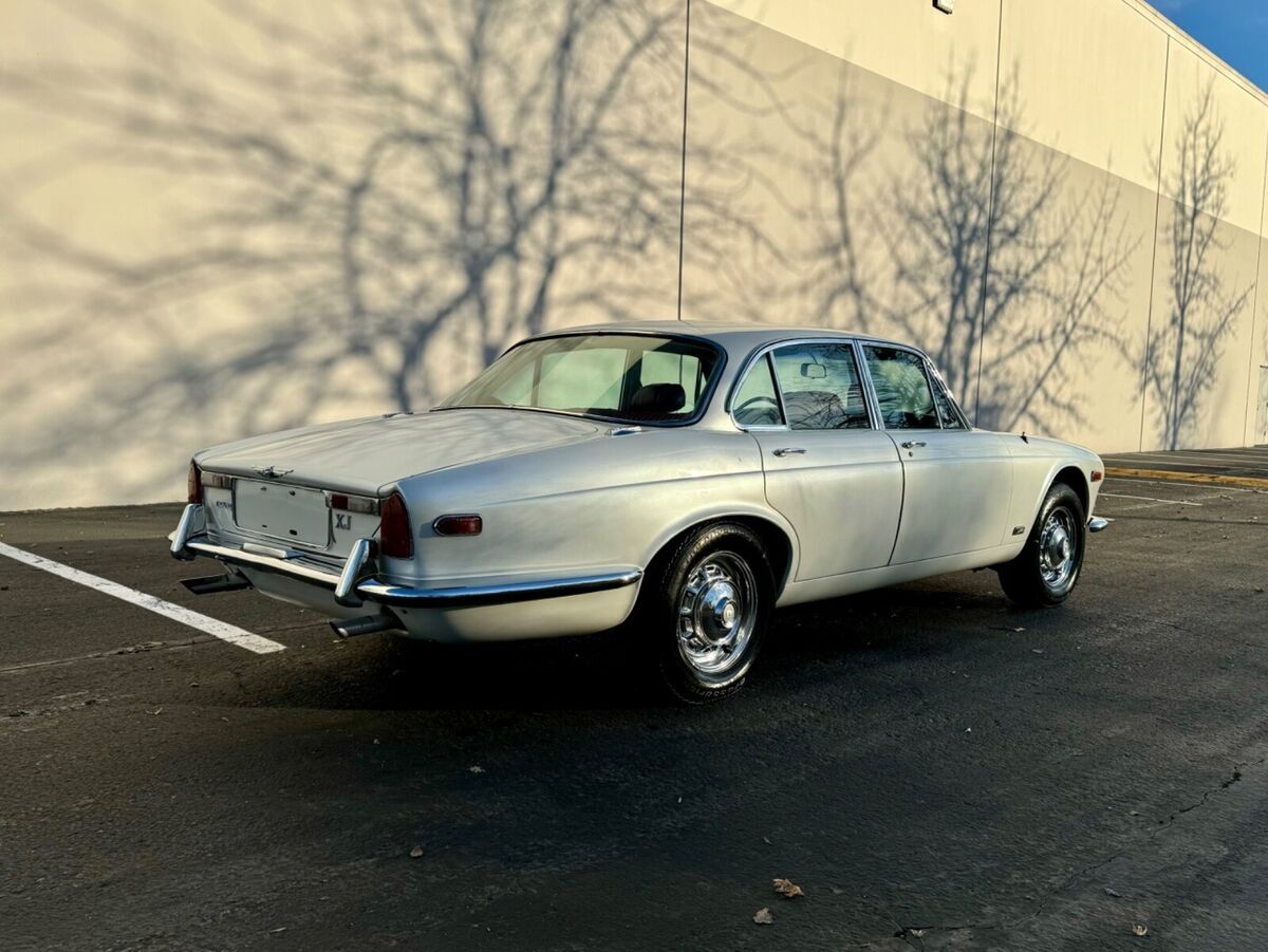1971 Jaguar XJ XJ - photo 4