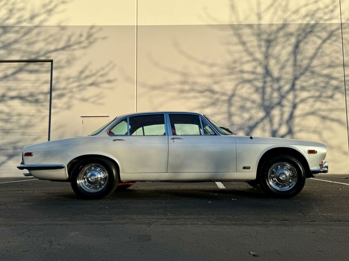 1971 Jaguar XJ XJ - photo 5